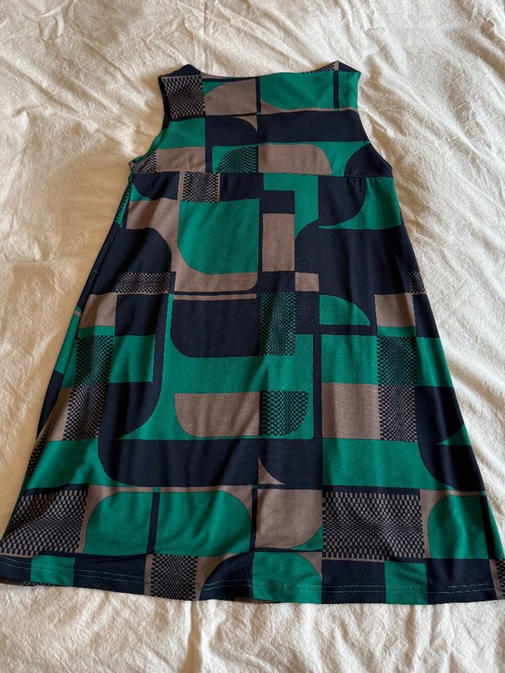 Mod Geometric Dress - Picture 6 of 8